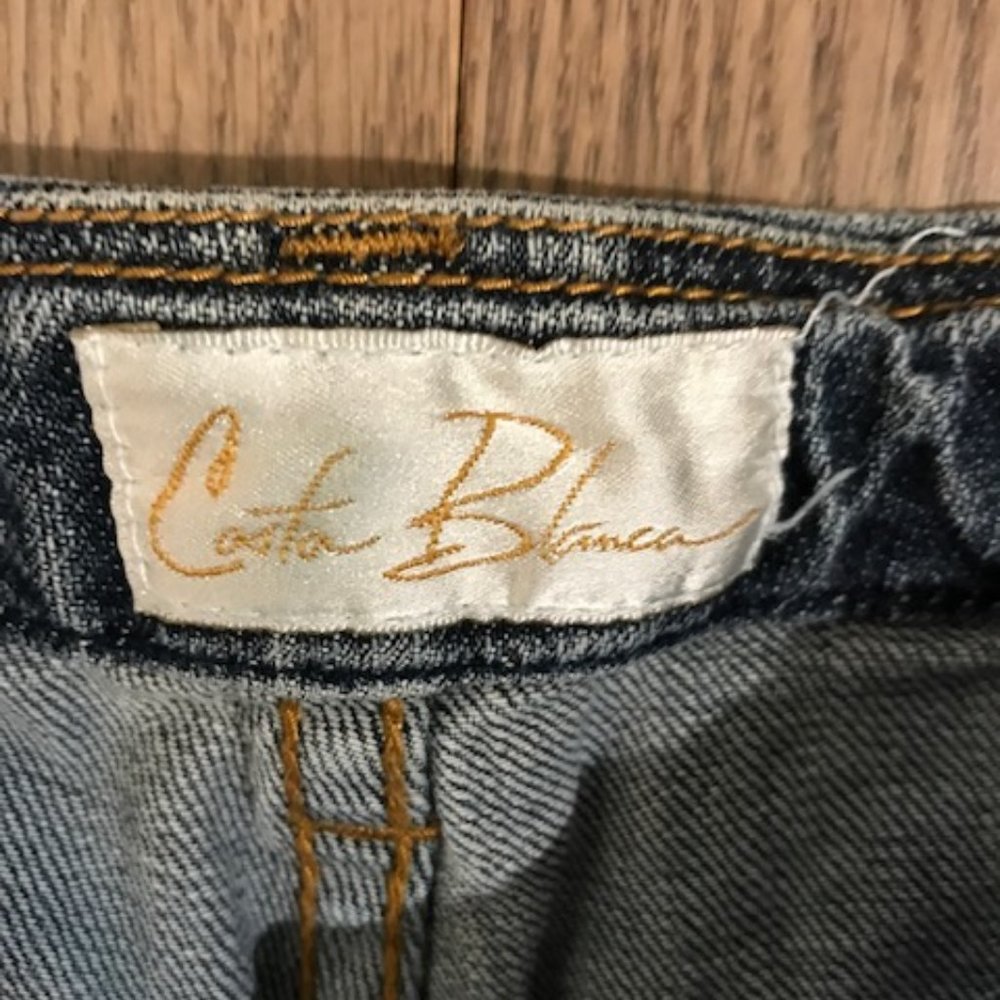 Jeans - Picture 4 of 5